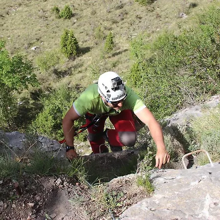 Sierra De *